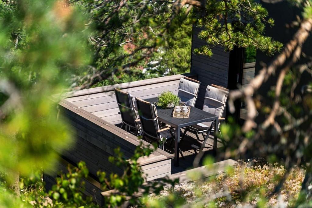 Idyllisk Sted Pa Toppen Av Alshus , Apartment